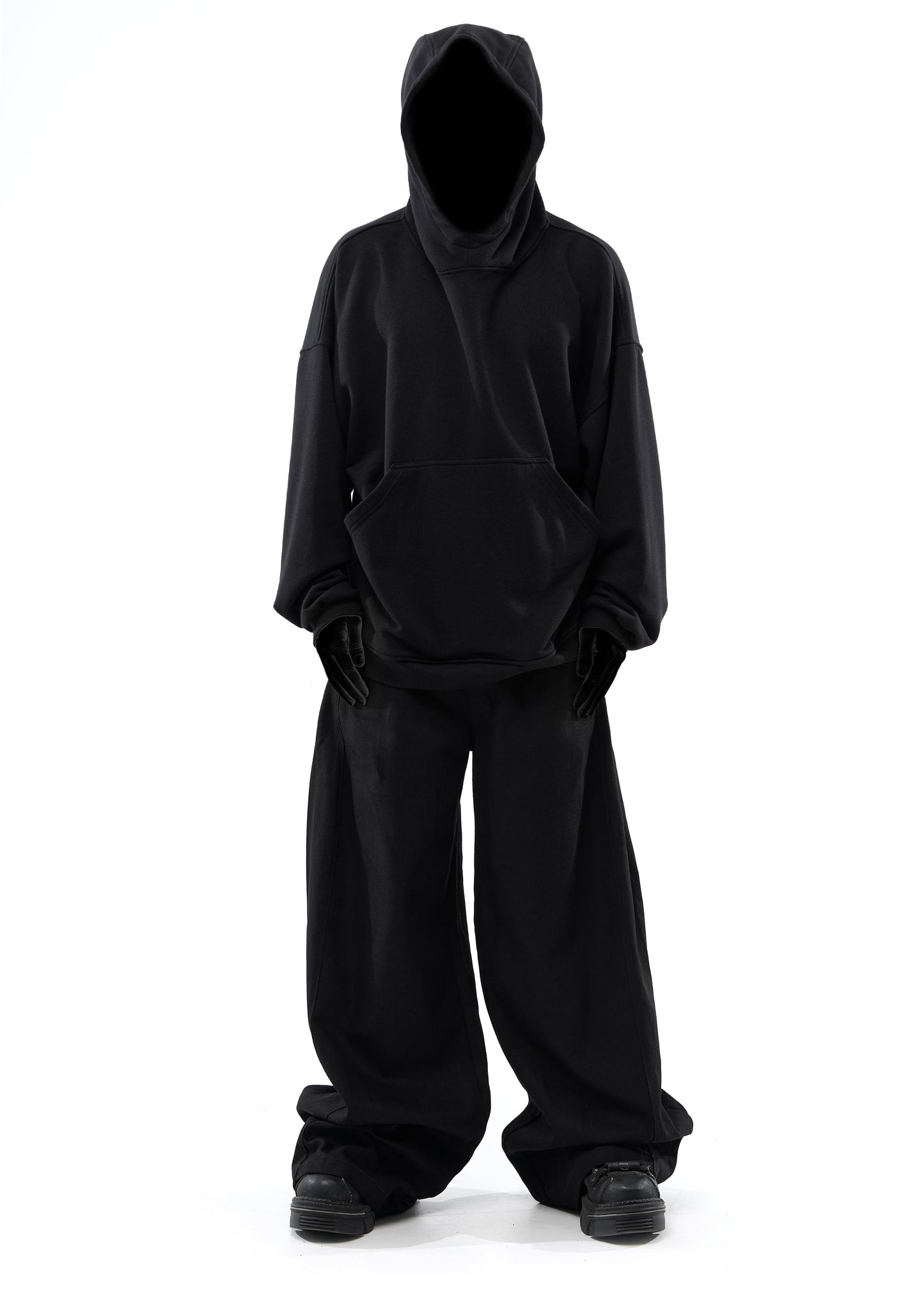 BLACK OVER HOODIE