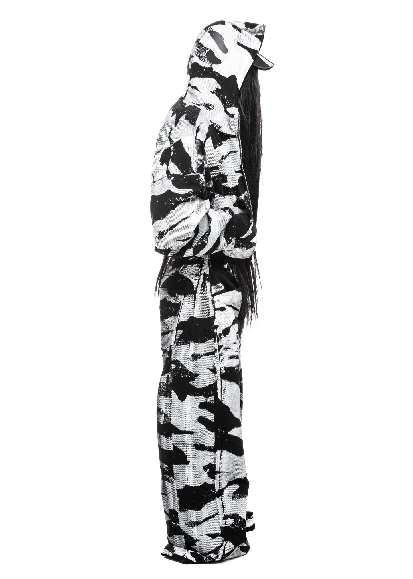 CAMO BLACK ZIP HOODIE