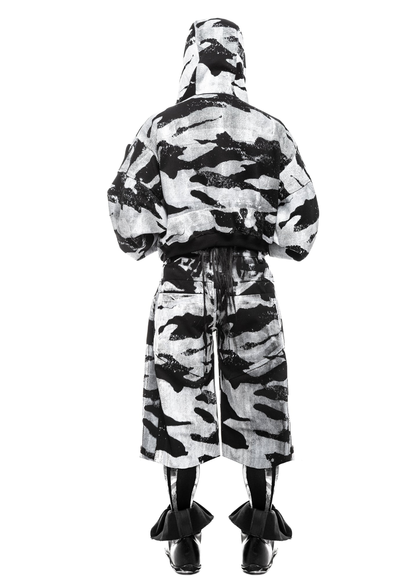 Back view of camo denim shorts with hooded styling – PLA4