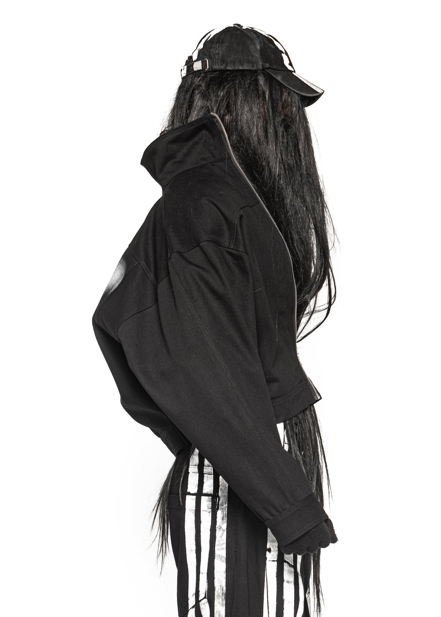 STAIN BLACK JACKET