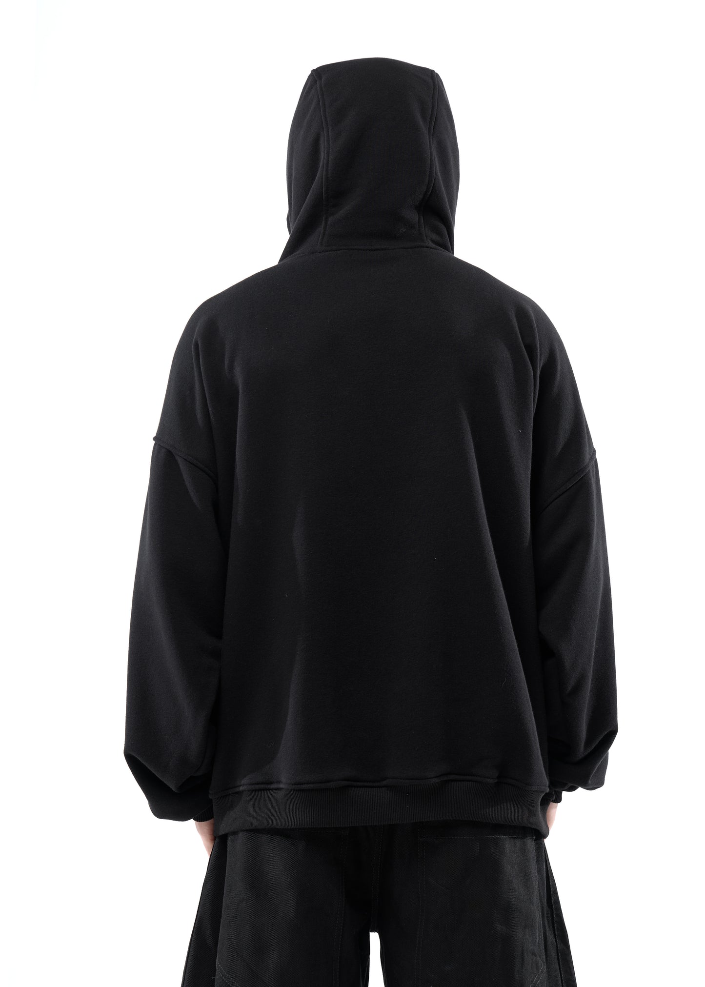 BLACK OVER HOODIE