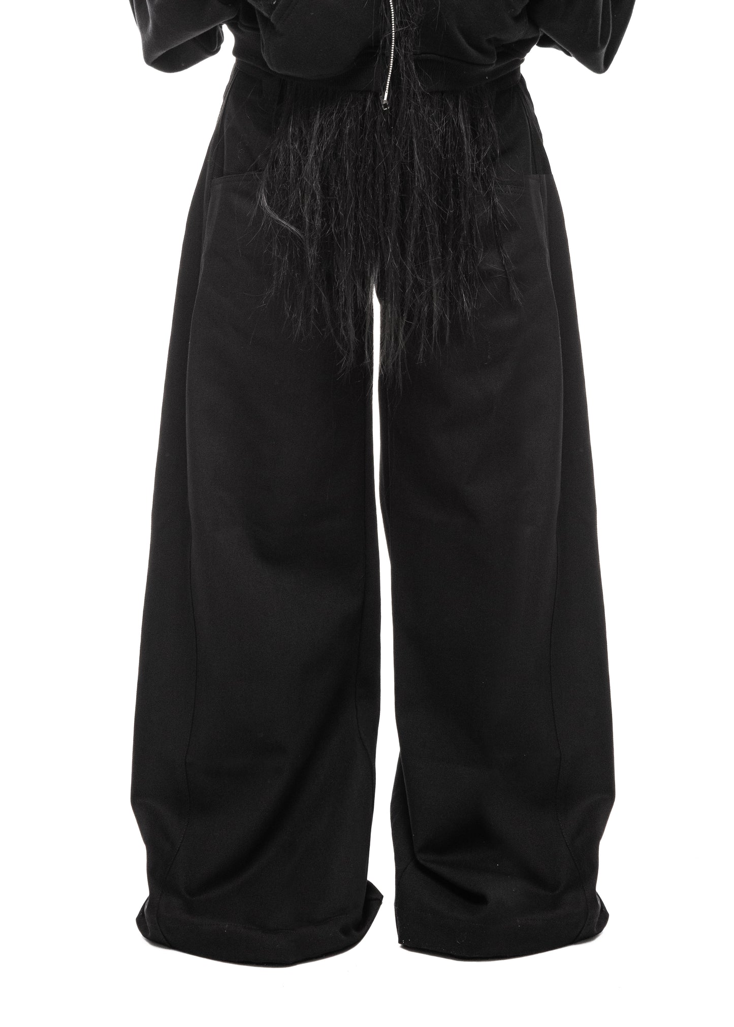 BLACK JEANS