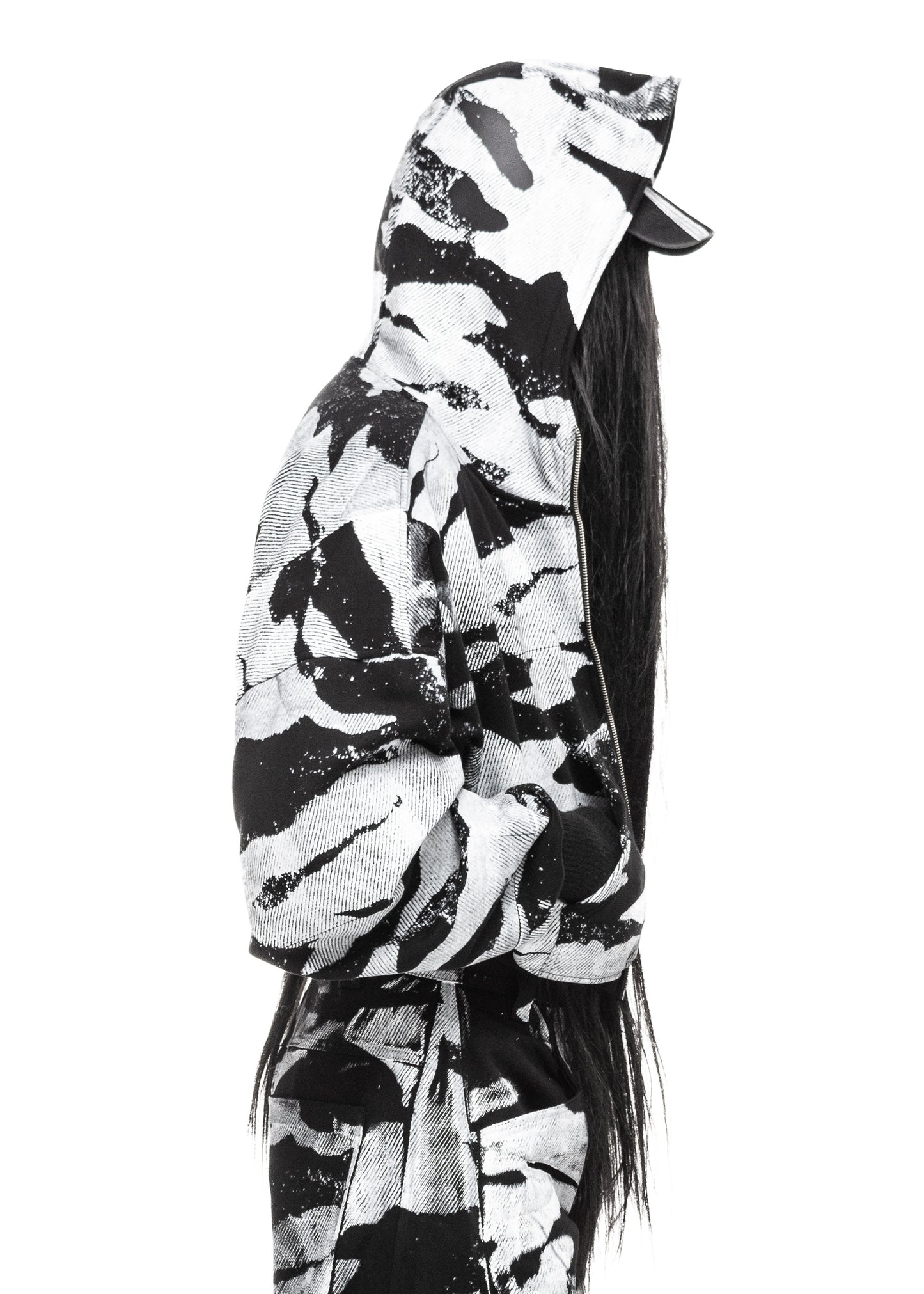 CAMO BLACK ZIP HOODIE