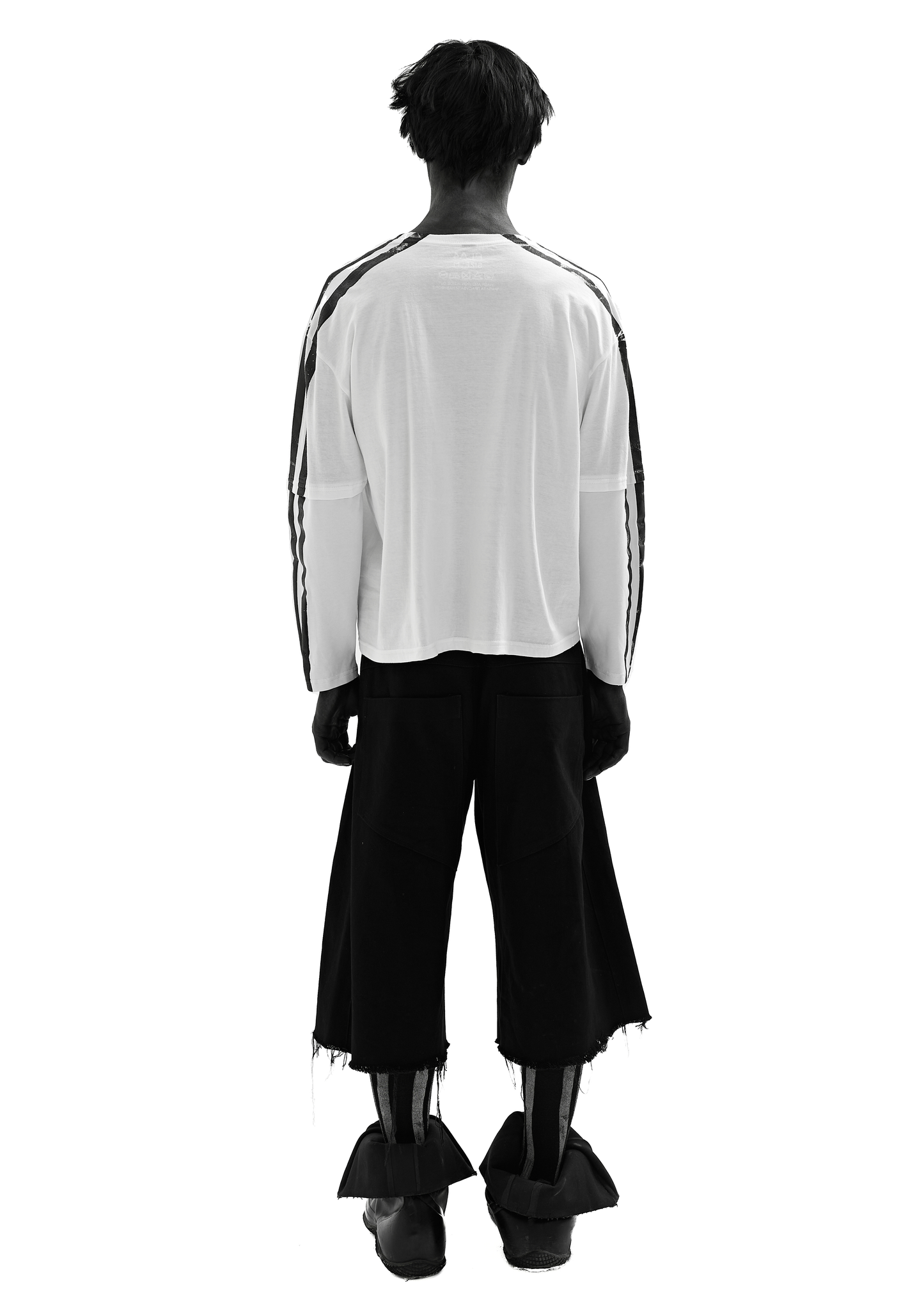 STRIPES WHITE LONG-SLEEVED T-SHIRT