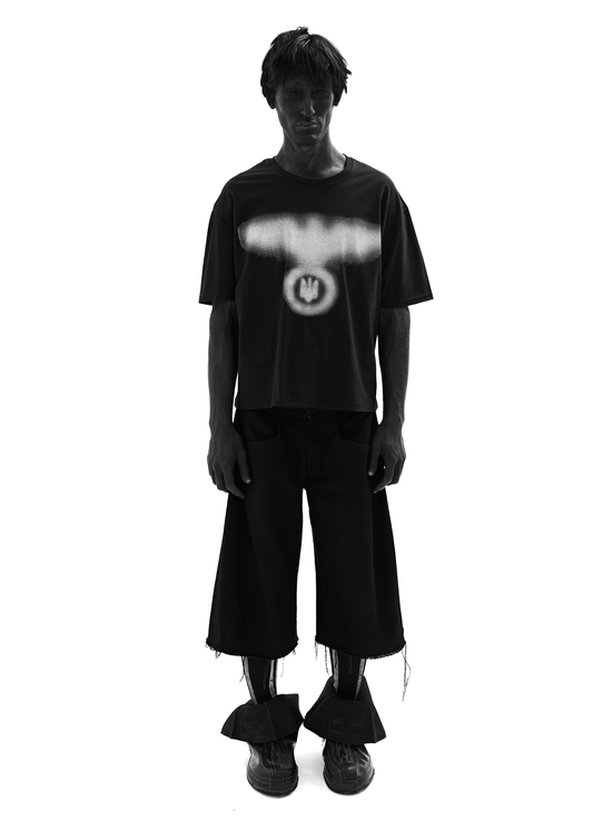 STAIN BLACK T-SHIRT