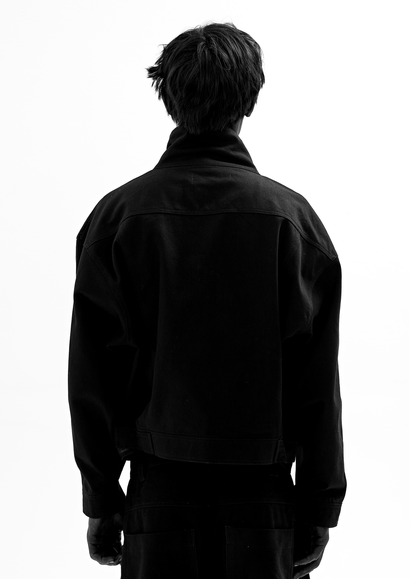 BLACK JACKET