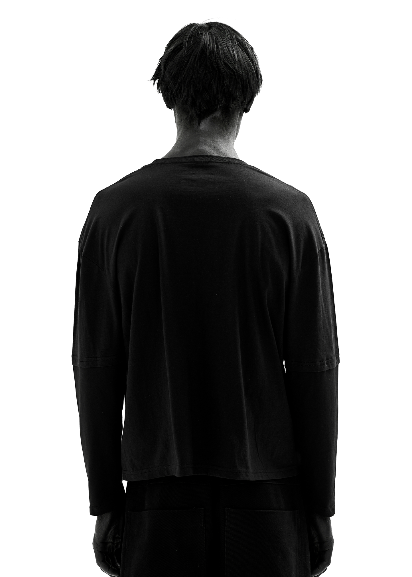 MARKET BLACK LONG-SLEEVED T-SHIRT