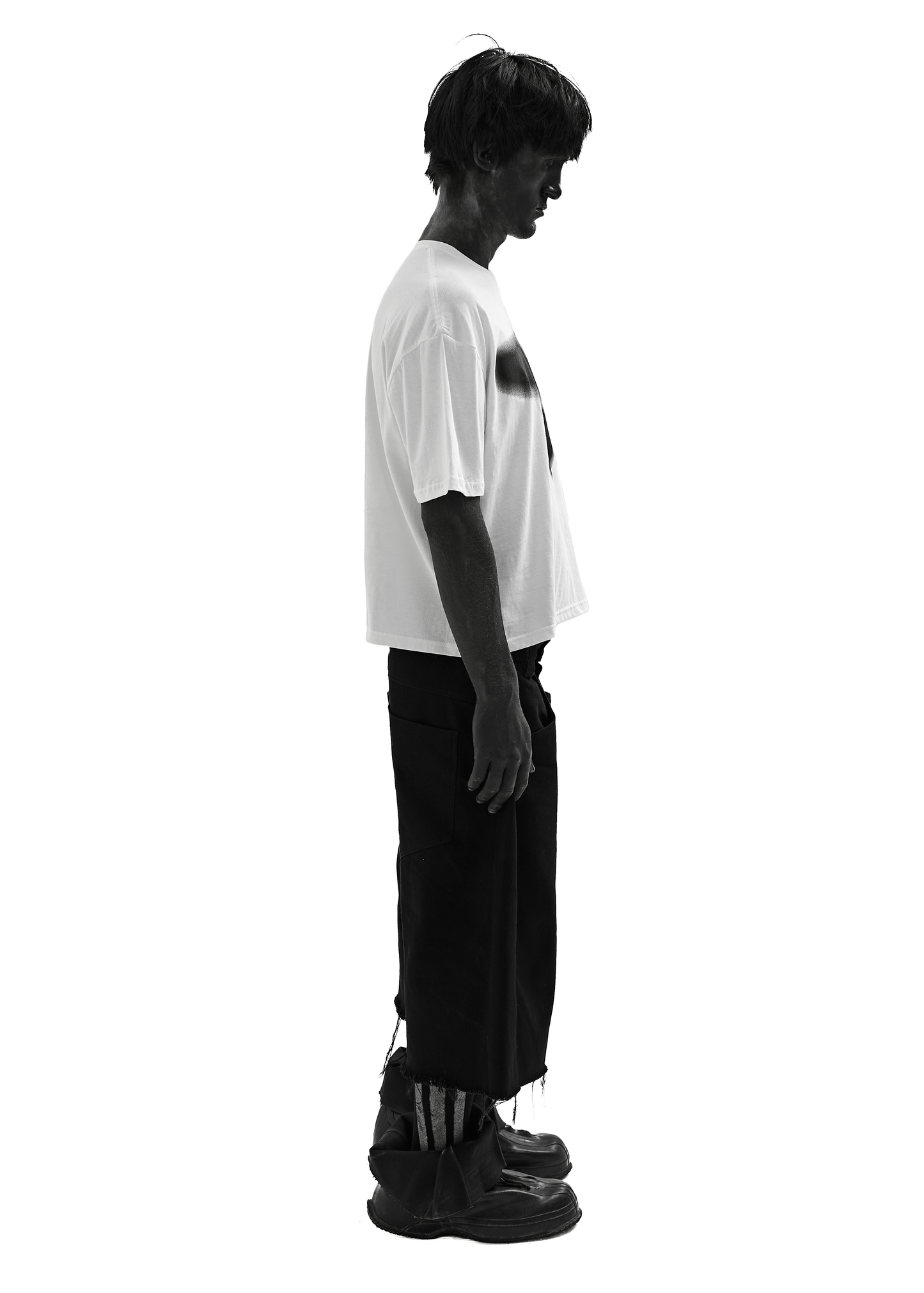 STAIN WHITE T-SHIRT