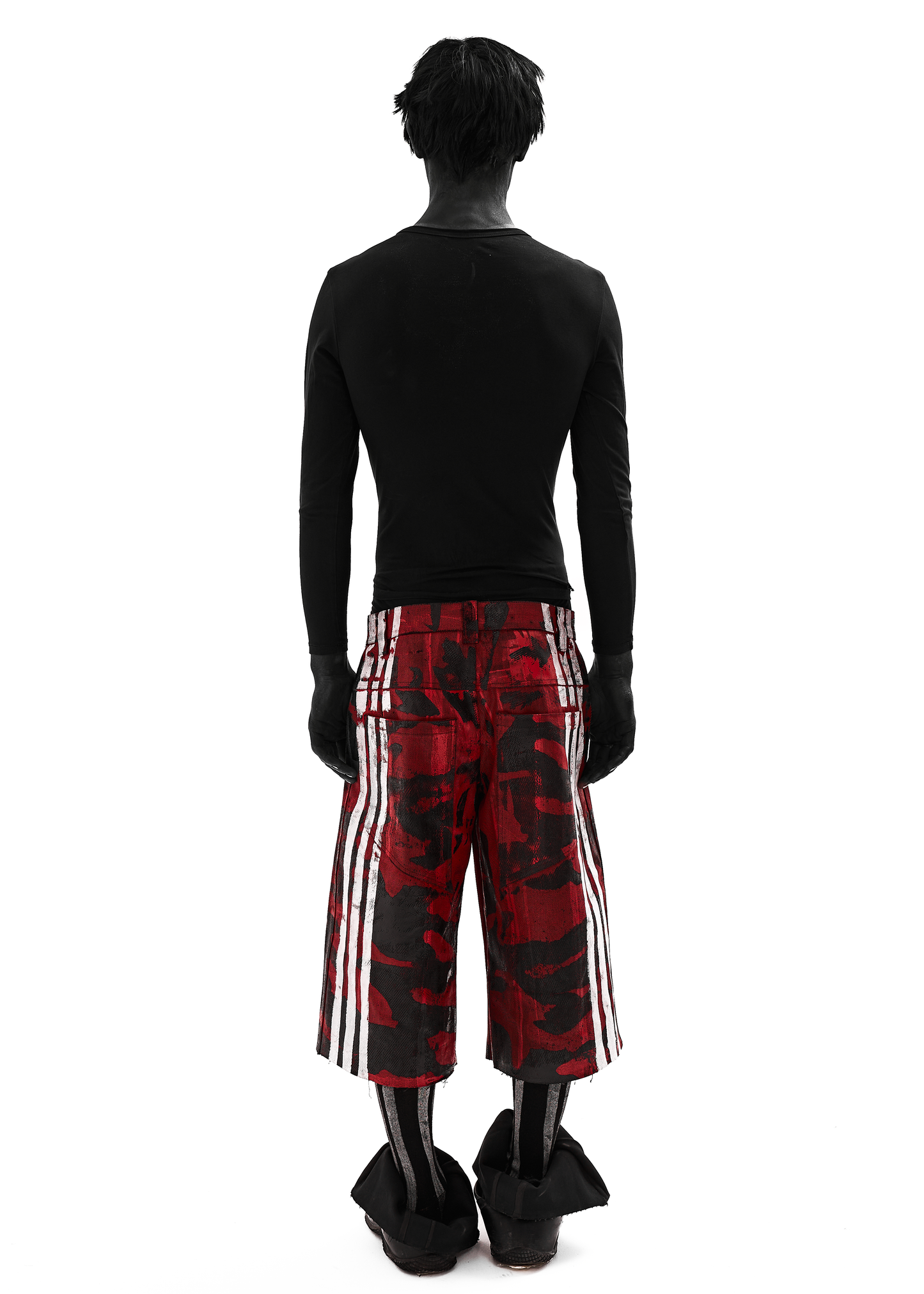 CAMO STRIPES WAXED RED DENIM SHORTS