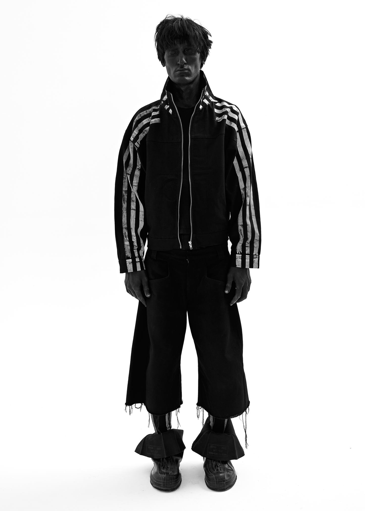 STRIPES BLACK JACKET