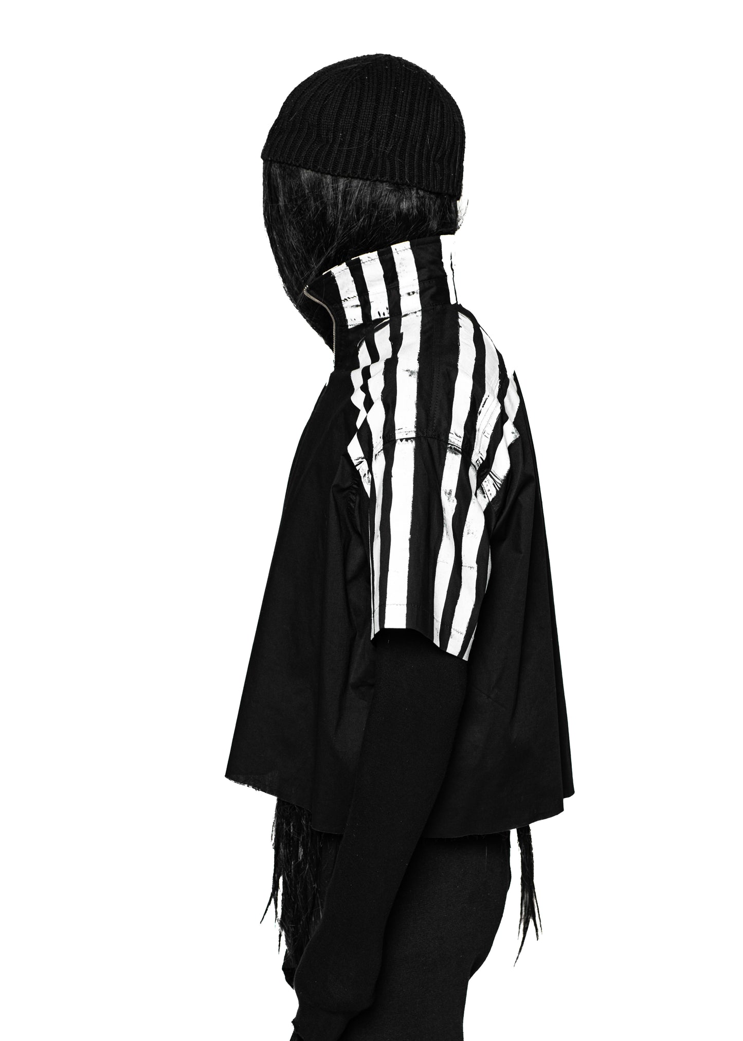 STRIPES BLACK ZIP SHIRT