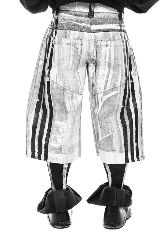 STRIPES WAXED WHITE DENIM SHORTS